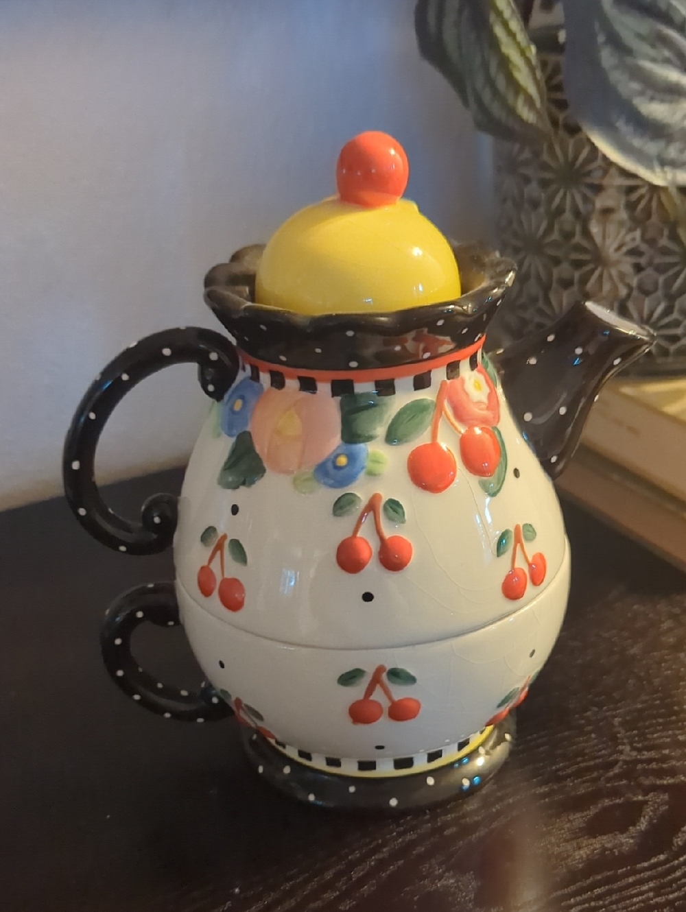 Vintage 2000 Mary Engelbreit Cherry Teapot With Teacup